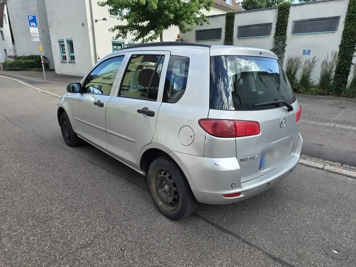 Gebraucht Mazda 2 80 PS (58 kW) 2004 Silber Kleinwagen