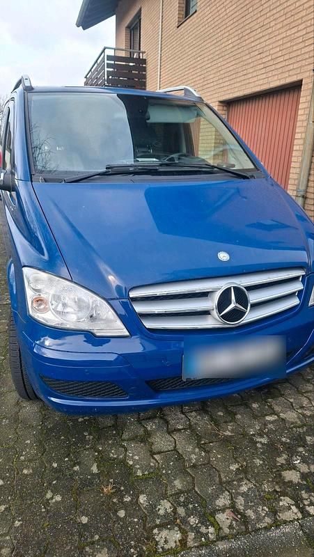 Gebraucht Mercedes Viano 135 PS (99 kW) 2012 Blau Van / Kleinbus