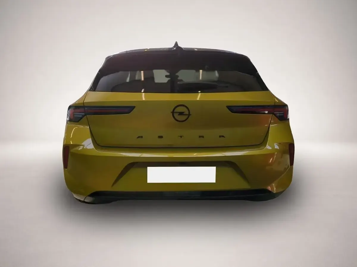 Gebraucht Opel Astra 131 PS (96 kW) 2023 Gelb Kleinwagen