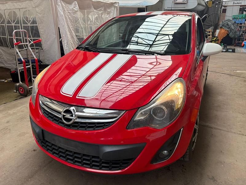 Gebraucht Opel Corsa Sport 101 PS (74 kW) 2011 Rot Kleinwagen