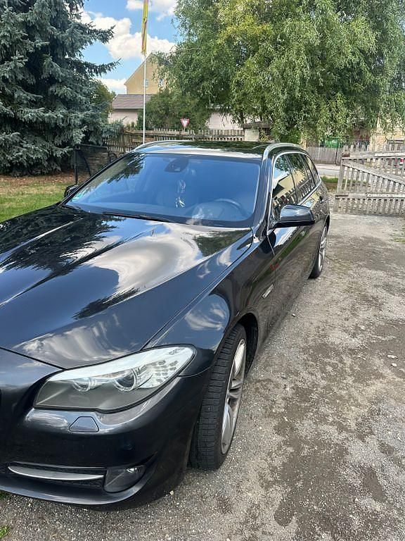 Gebraucht BMW 530 258 PS (189 kW) 2012 Kombi