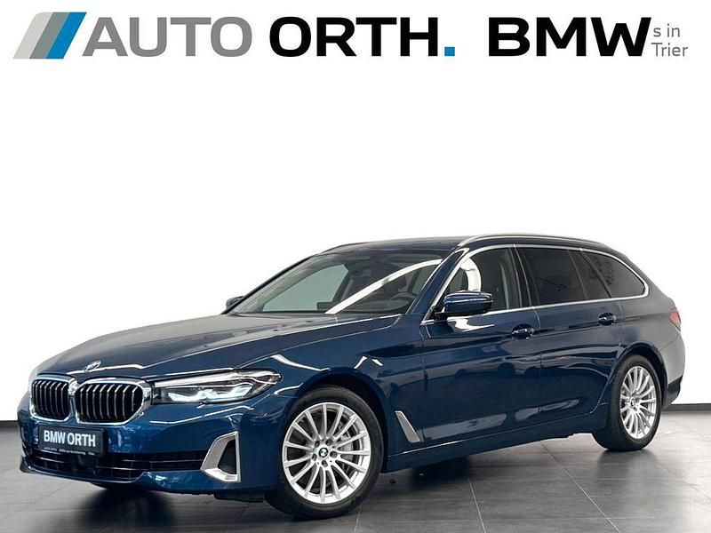 Phytonic blau Gebraucht 2021 BMW 530 Sport Line Kombi | 37.700 € (Fairer Preis) - Bild 1/4