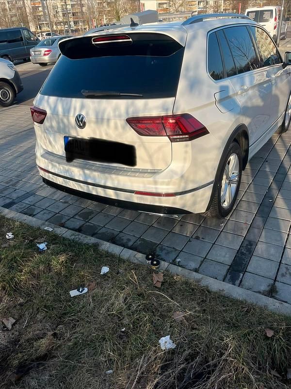 Gebraucht VW Tiguan R-line 162 PS (119 kW) 2017 Weiß SUV