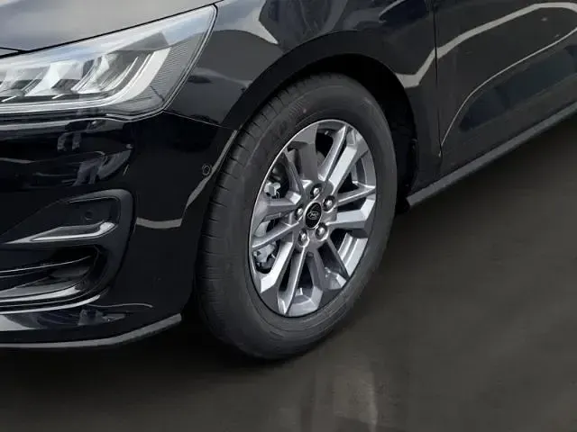 Neu Ford Focus Titanium X 155 PS (114 kW) 2026 Schwarz Limousine