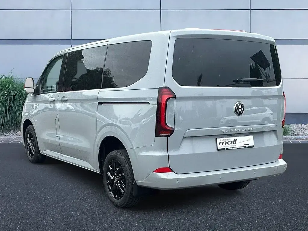 Neu VW Caravelle Style 150 PS (110 kW) 2026 Stone grey Van