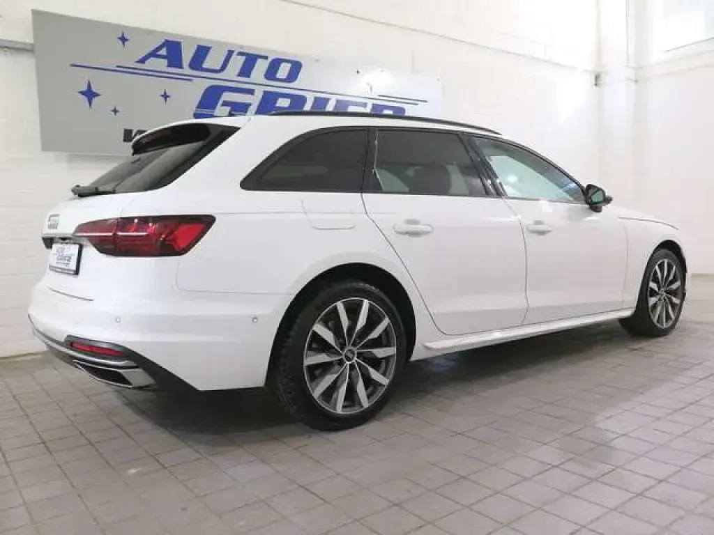 Gebraucht Audi A4 Ambiente 170 PS (125 kW) 2022 Ibisweiß (metallic) Kombi