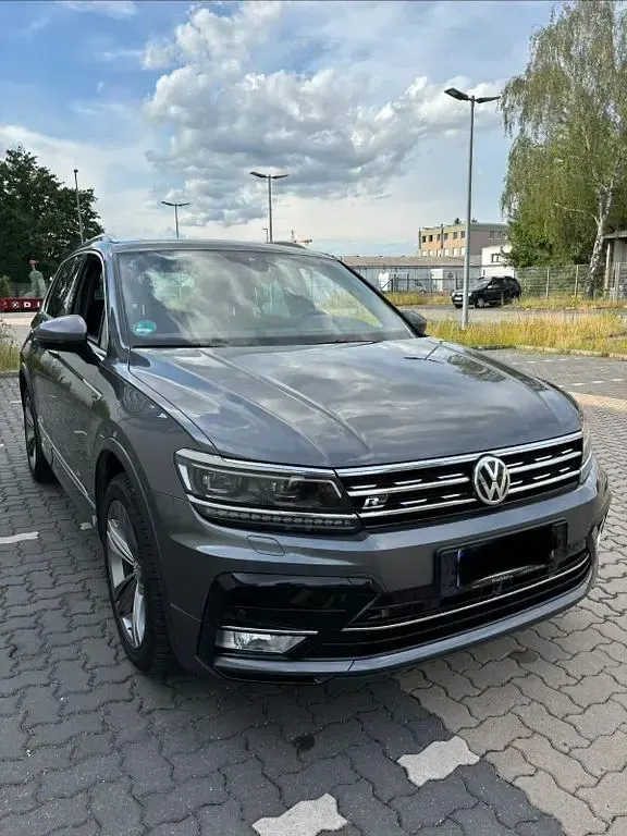 Gebraucht VW Tiguan Highline 190 PS (139 kW) 2017 Grau SUV