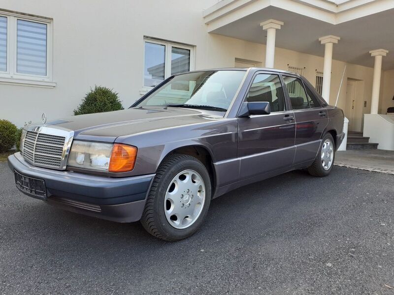 Gebraucht 1993 Mercedes 190 Limousine | 9.990 € - Bild 1/4