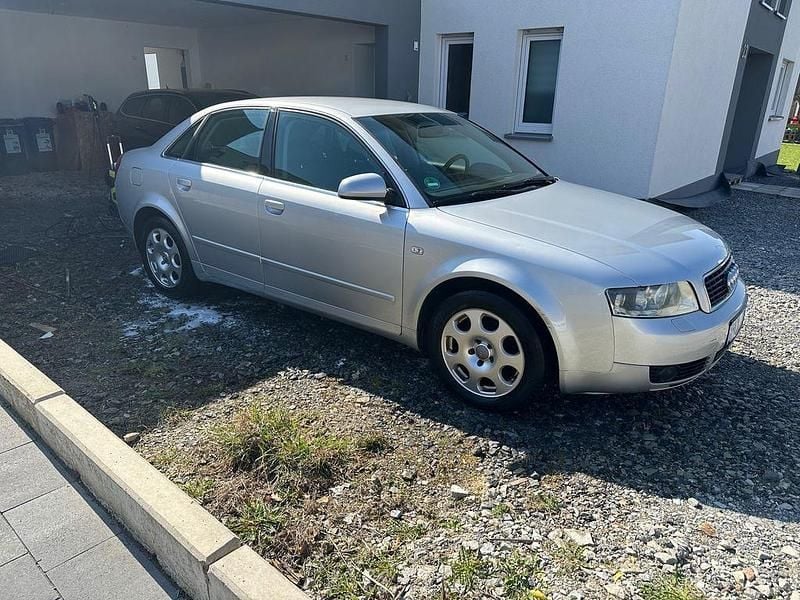 Gebraucht Audi A4 150 PS (110 kW) 2002 Silber Limousine