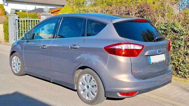 Gebraucht Ford C-MAX Titanium 150 PS (110 kW) 2012 Braun Van / Kleinbus