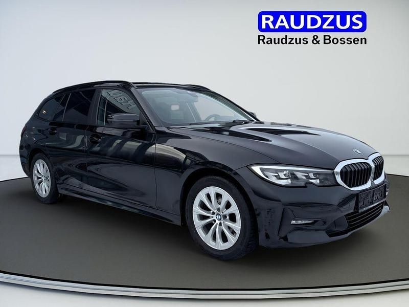 Gebraucht BMW 320 Advantage 190 PS (139 kW) 2020 Schwarz Kombi