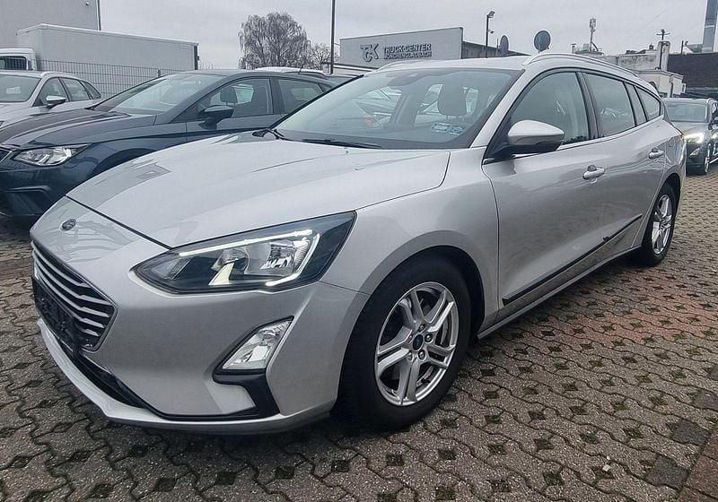 Gebraucht Ford Focus Cool & Connect 120 PS (88 kW) 2020 Silber Kombi