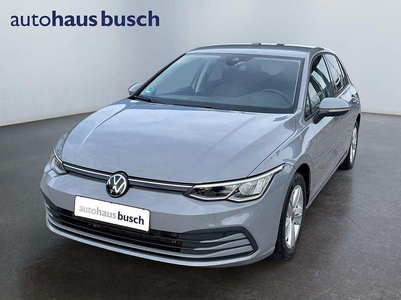 Gebraucht VW Golf VIII Life 150 PS (110 kW) 2024 Grau Limousine