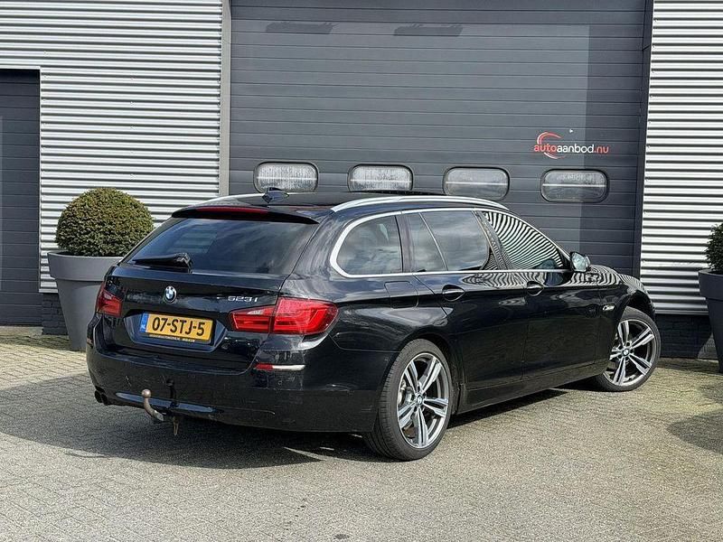 Gebraucht BMW 523 Executive 204 PS (150 kW) 2011 Schwarz Kombi