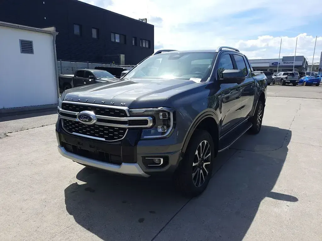 Nowe Ford Ranger Platinum 241 KM (177 kW) 2026 Szary Pickup