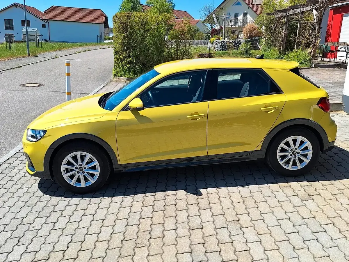 Gebraucht Audi A1 95 PS (69 kW) 2022 Gelb SUV