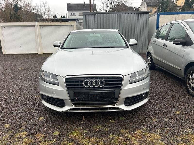 Gebraucht Audi A4 Attraction 120 PS (88 kW) 2008 Silber Limousine