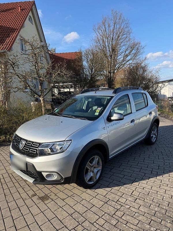 Gebraucht Dacia Sandero Prestige 90 PS (66 kW) 2017 Grau Limousine