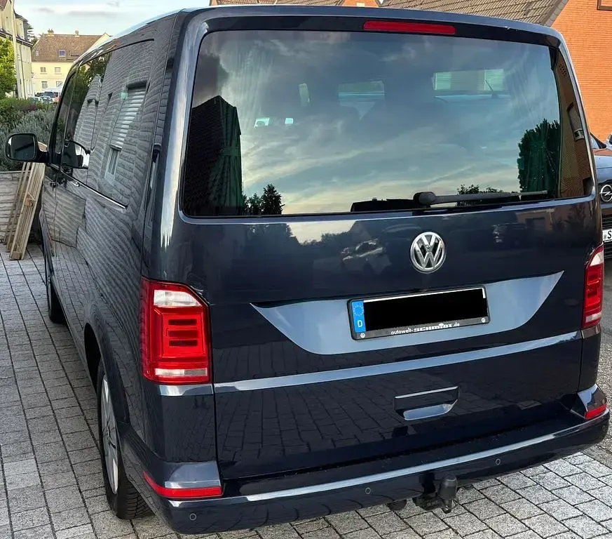 Gebraucht VW Multivan Comfortline 204 PS (150 kW) 2018 Blau Van / Kleinbus