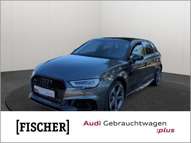 Grau Gebraucht 2020 Audi RS3 Sportback Comfort Kleinwagen | 51.987 € - Bild 1/4