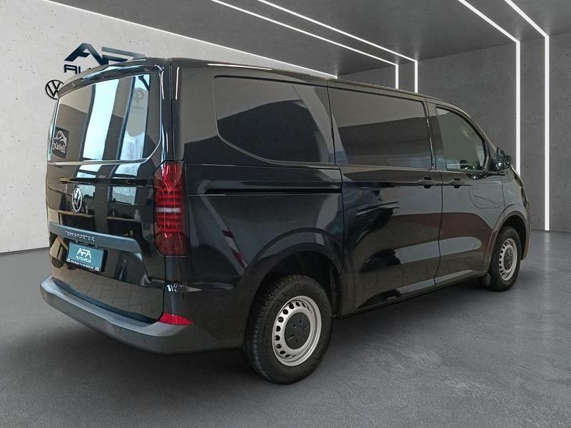 Neu VW Transporter 110 PS (80 kW) 2025 Schwarz Van