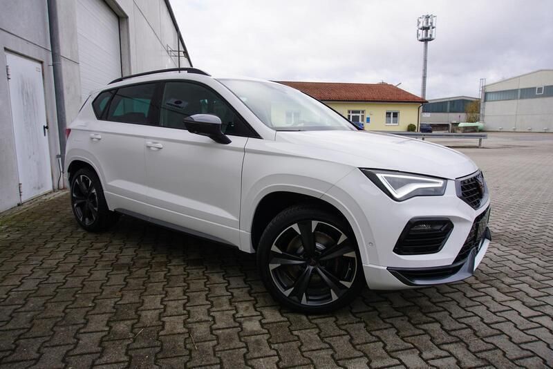 "bila" weiss Gebraucht 2024 Cupra Ateca VZ SUV | 37.500 € (Guter Preis) - Bild 1/4