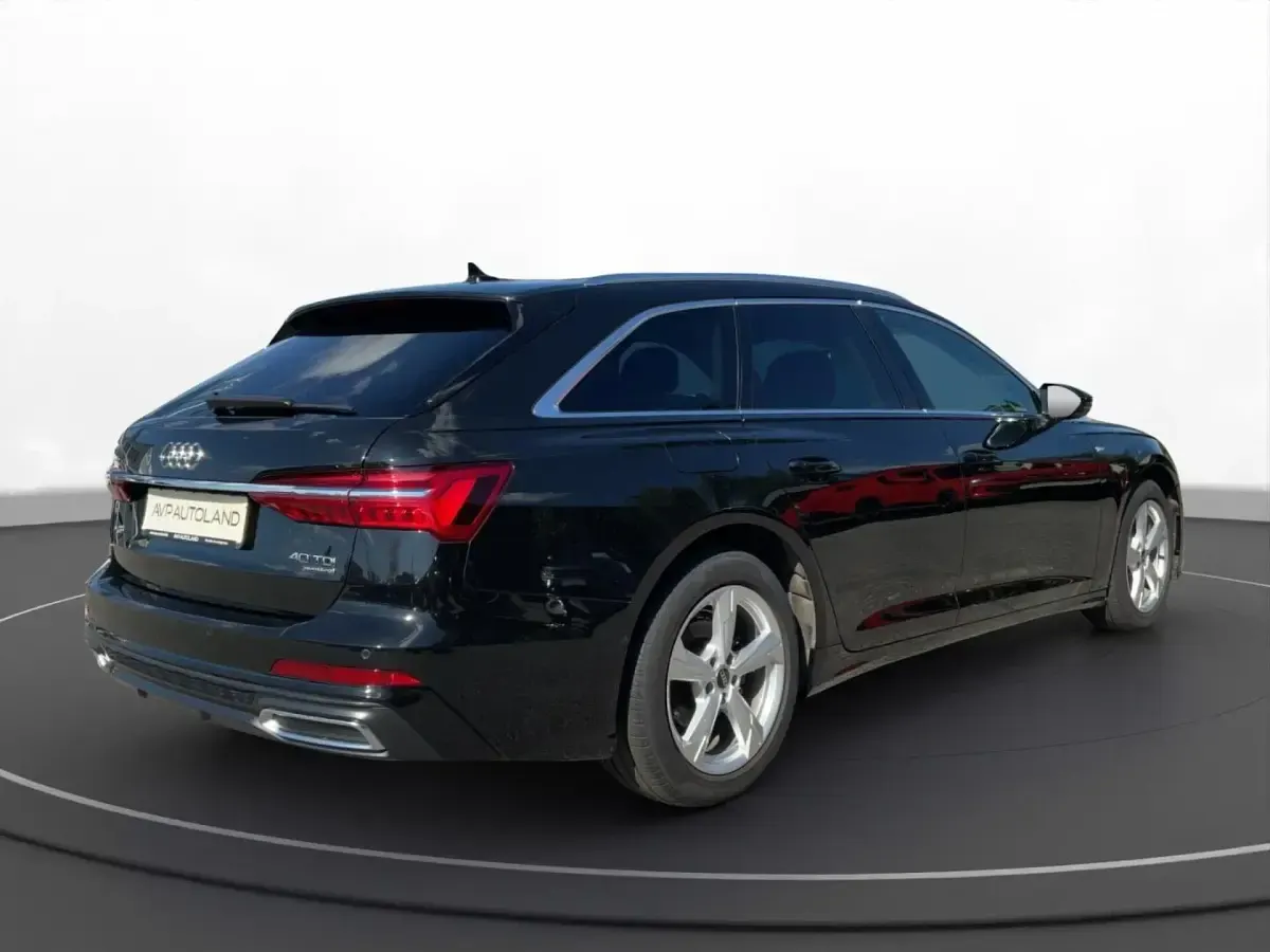 Gebraucht Audi A6 Sport 204 PS (150 kW) 2022 Mythosschwarz Kombi
