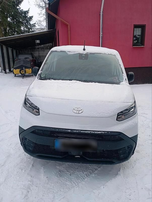 Gebraucht Toyota Proace City City 100 kW (136 PS) 2025 Weiß Van / Kleinbus