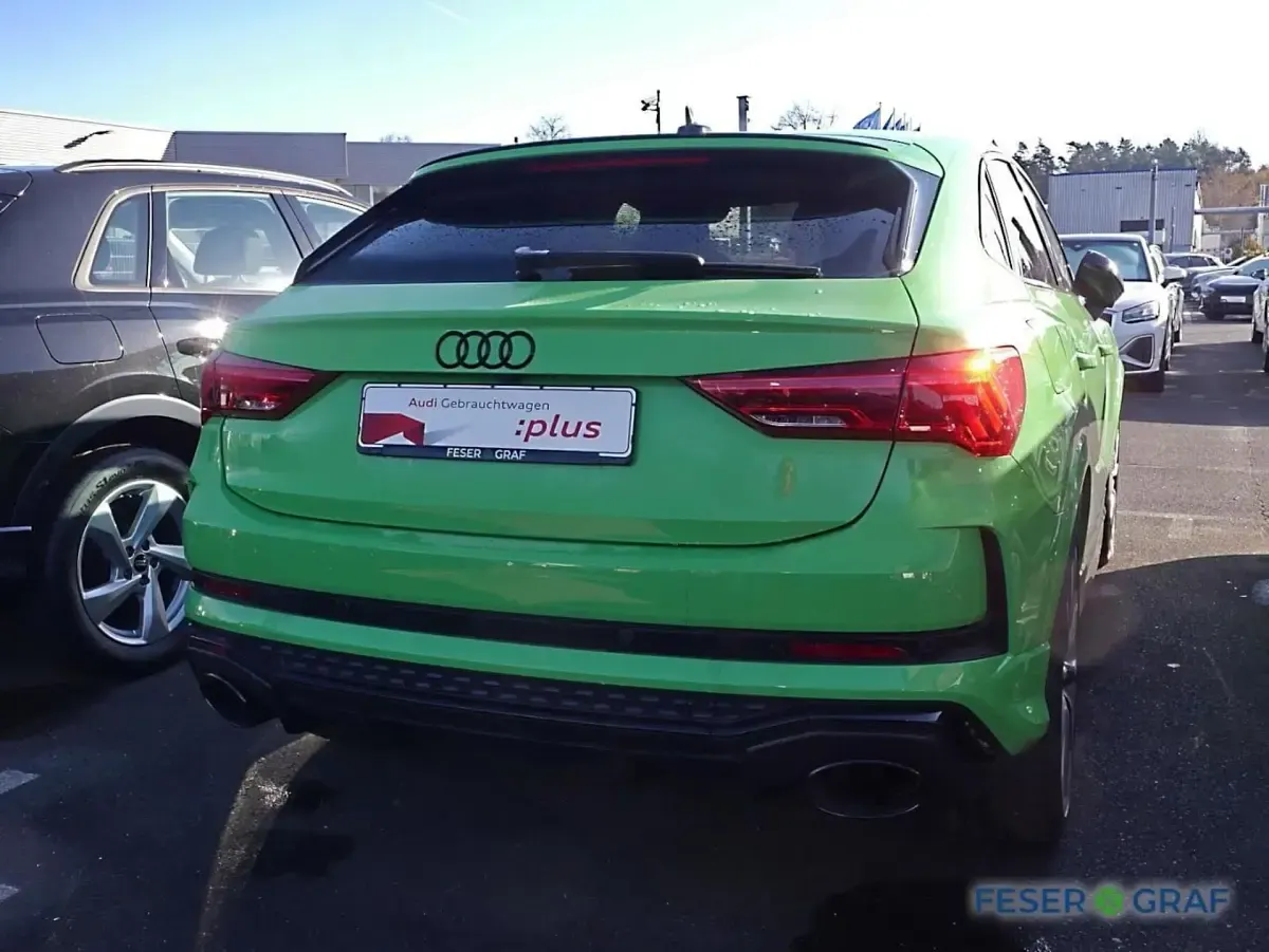 Gebraucht Audi RS Q3 Sportback Ambiente 400 PS (294 kW) 2022 Kyalamigrün SUV