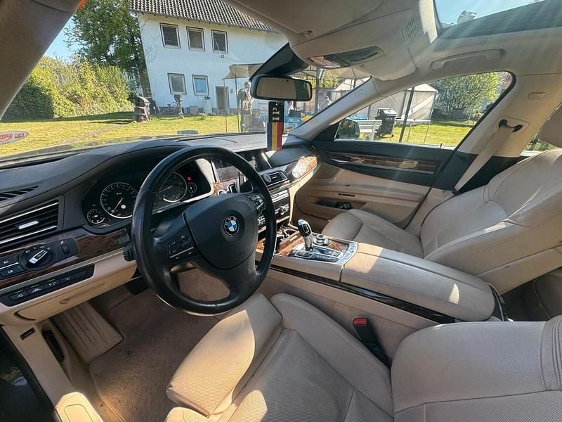 Usata BMW 740 313 CV (230 kW) 2013 Berlina