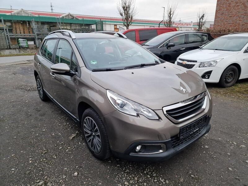 Grau Gebraucht 2013 Peugeot 2008 Active SUV | 6.990 € (Guter Preis) - Bild 1/4