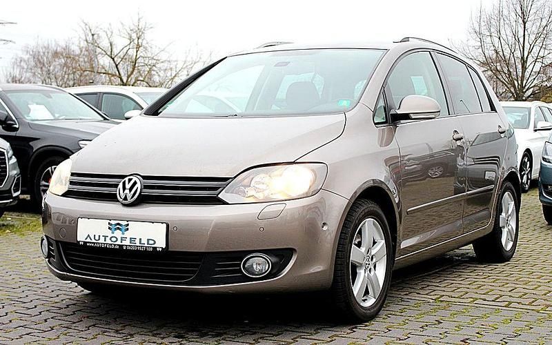 Gebraucht VW Golf Plus Cross Team 105 PS (77 kW) 2011 Braun Van / Kleinbus