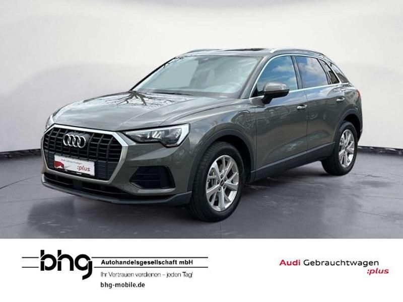 Chronosgrau metallic Gebraucht 2022 Audi Q3 Sport SUV | 30.550 € (Guter Preis) - Bild 1/4