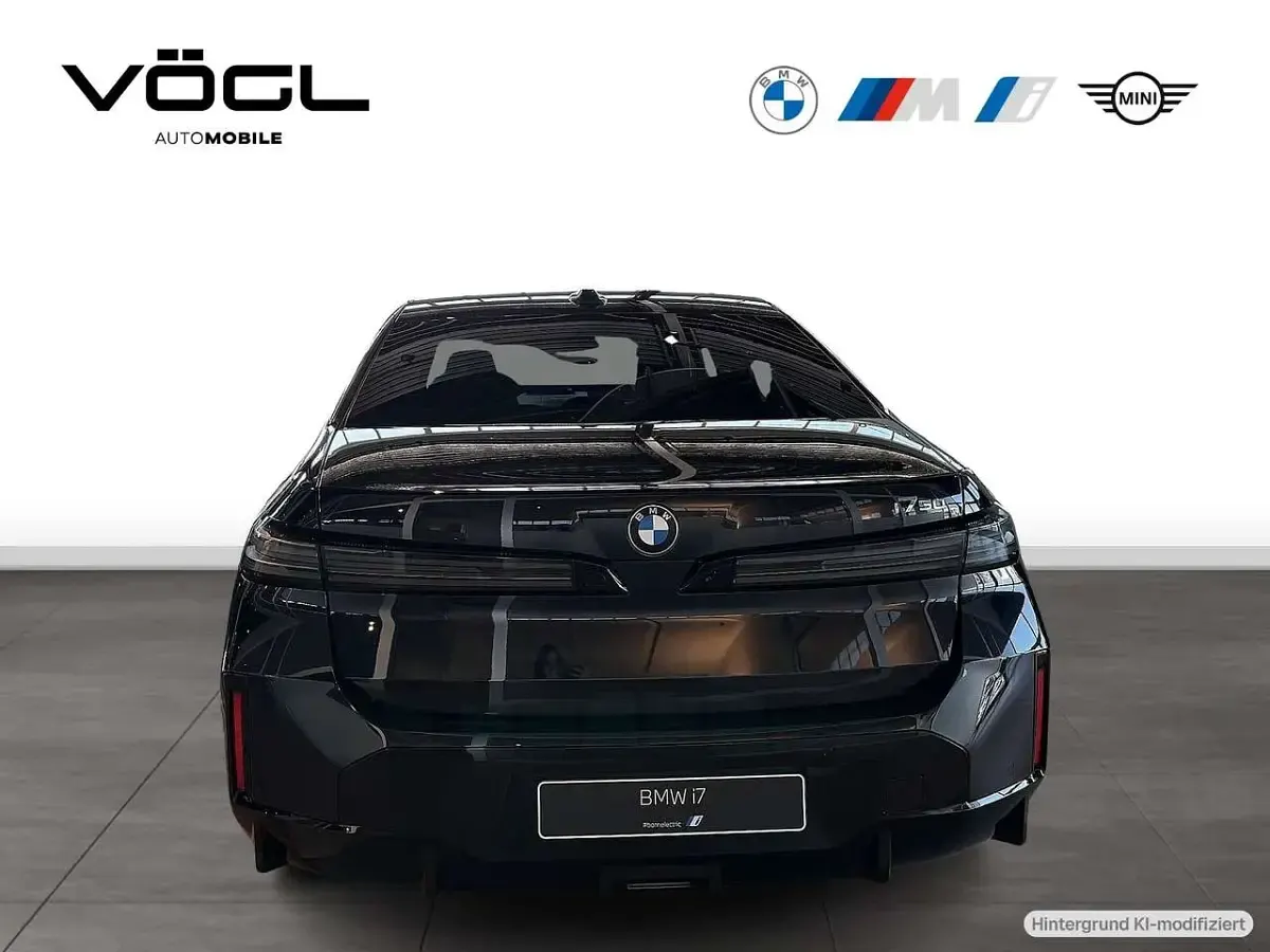 Gebraucht BMW i7 M Sport 334 kW (455 PS) 2026 Carbonschwarz Limousine