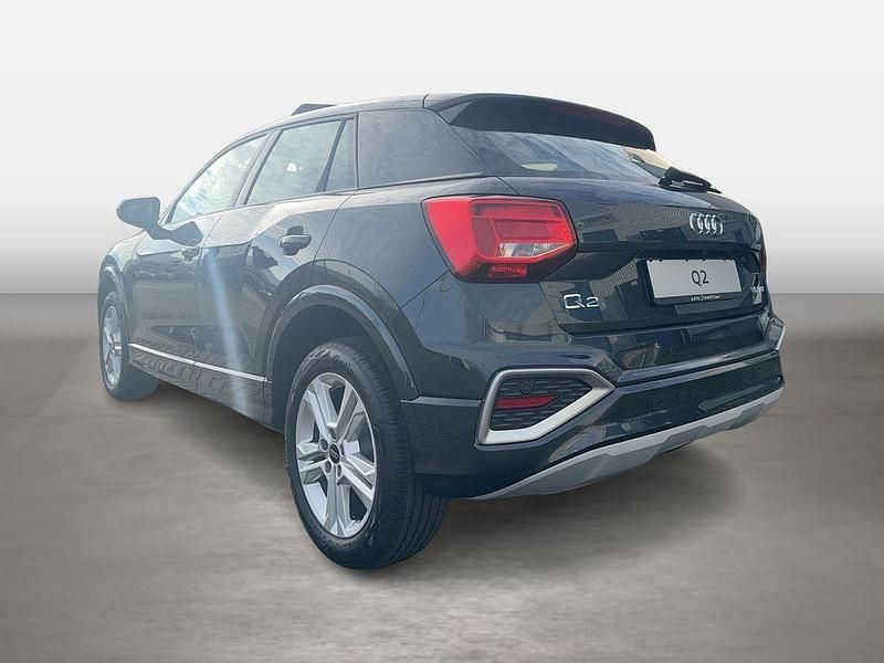 Neu Audi Q2 Advanced 150 PS (110 kW) 2025 Grau SUV