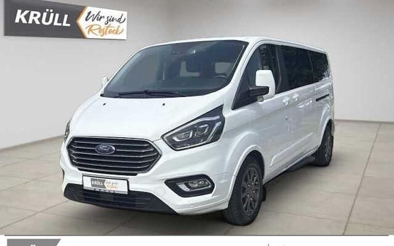 Weiß Gebraucht 2022 Ford Tourneo Titanium X Kombi | 37.990 € (Fairer Preis) - Bild 1/4