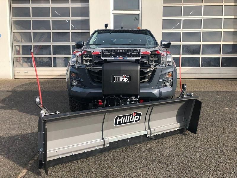 Neu Isuzu D-Max 163 PS (119 kW) 2025 Grau SUV