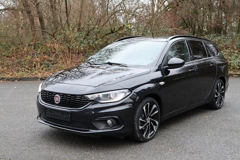 Gebraucht Fiat Tipo S 120 PS (88 kW) 2020 Schwarz Limousine