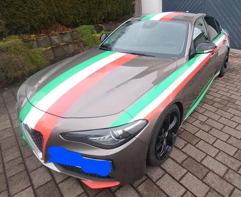 Gebraucht Alfa Romeo Giulia Super 180 PS (132 kW) 2017 Grau Limousine