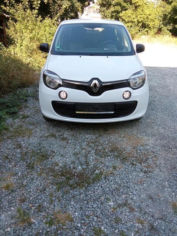 Weiß Gebraucht 2017 Renault Twingo Kleinwagen | 2.999 € (Guter Preis) - Bild 1/4