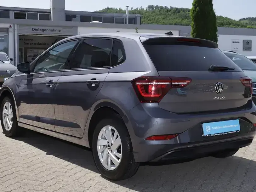 Gebraucht VW Polo Style 95 PS (69 kW) 2024 Grau Kleinwagen