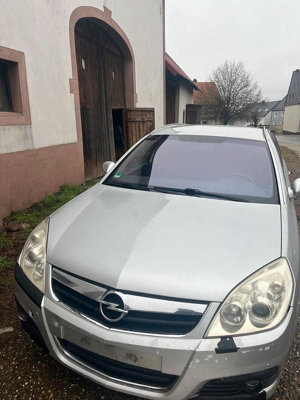 Silber Gebraucht 2006 Opel Signum Kleinwagen | 700 € (Superpreis) - Bild 1/4