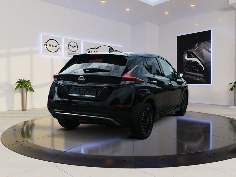 Gebraucht Nissan Leaf N-Connecta 160 kW (218 PS) 2024 Schwarz Kleinwagen