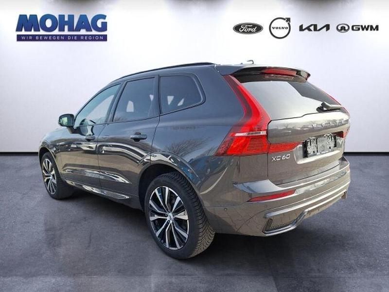 Gebraucht Volvo XC60 Plus 197 PS (144 kW) 2024 Grau SUV