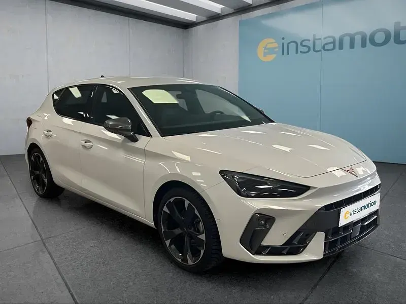 Gebraucht Cupra Leon 150 PS (110 kW) 2025 Weiß Kleinwagen