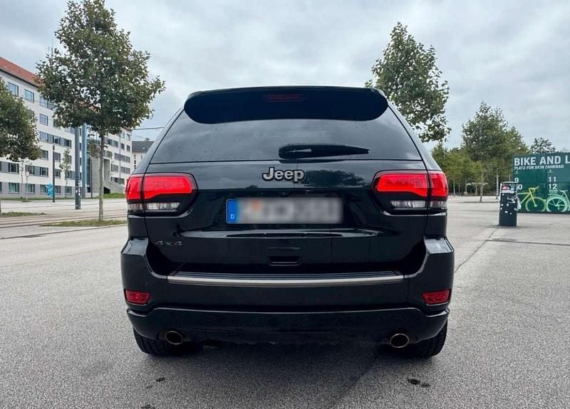 Gebraucht Jeep Grand Cherokee 250 PS (183 kW) 2016 Schwarz SUV