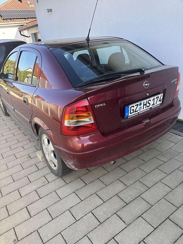 Gebraucht Opel Astra 75 PS (55 kW) 1999 Limousine