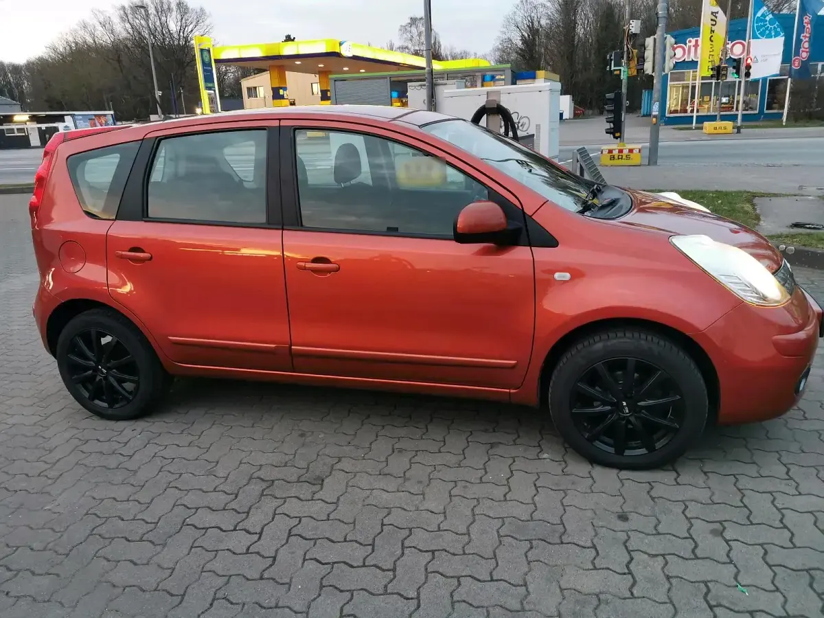Usata Nissan Note 88 CV (64 kW) 2008 Arancione Utilitaria
