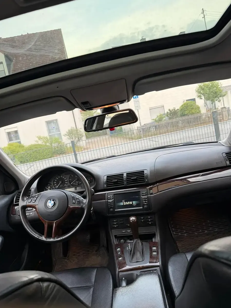 Gebraucht BMW 330 184 PS (135 kW) 2005 Grau Kombi