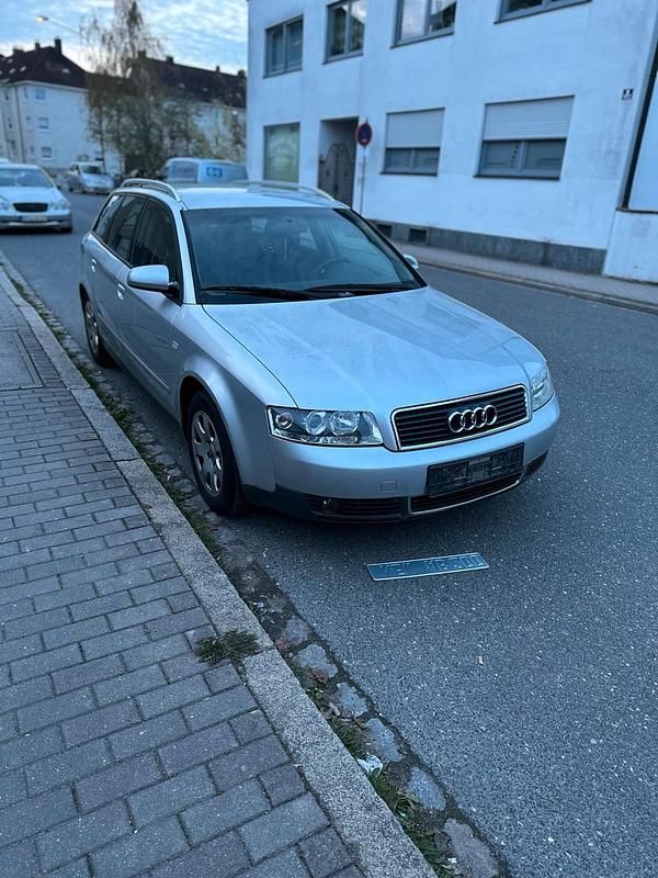 Gebraucht Audi A4 131 PS (96 kW) 2003 Silber Kombi
